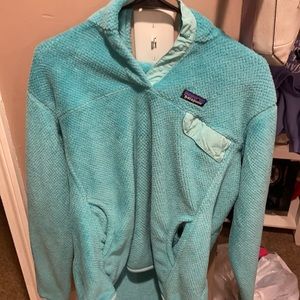 Patagonia sweatshirt